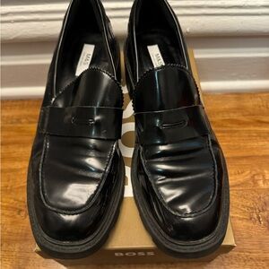 Classic Oxford shoes in leather